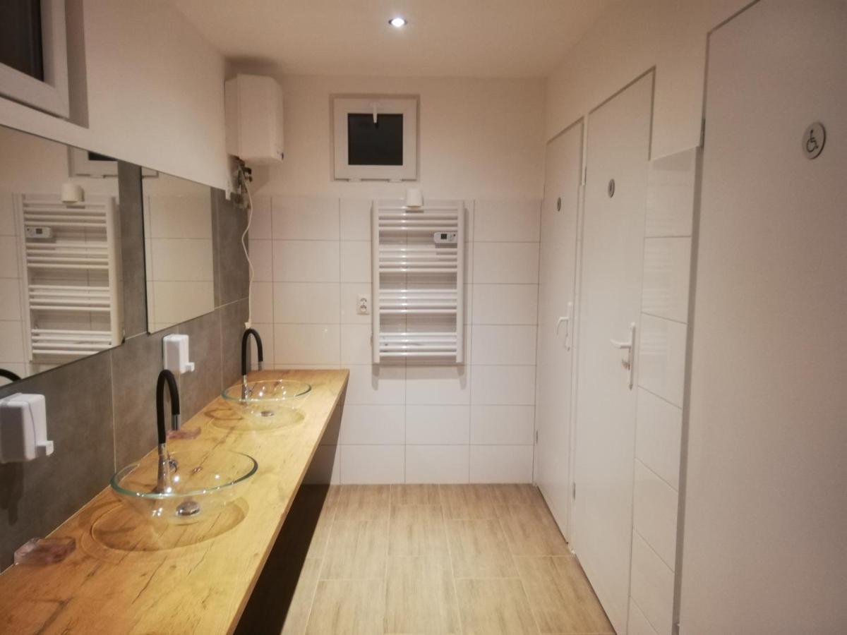 Grabska Osada Apartamenty - 100M Od Suntago Park-Domki Ogrzewane Caloroczne Mszczonow Bagian luar foto