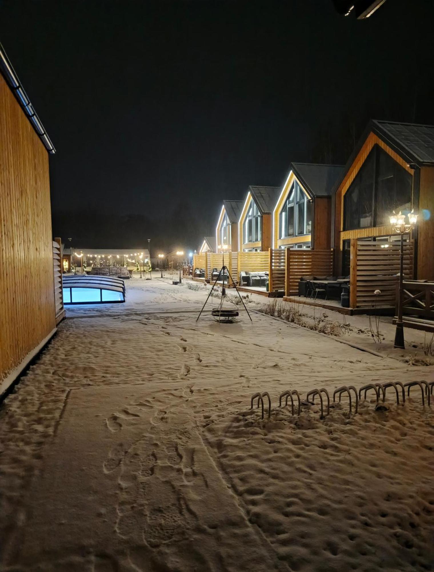 Grabska Osada Apartamenty - 100M Od Suntago Park-Domki Ogrzewane Caloroczne Mszczonow Bagian luar foto